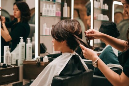 How to Choose a Haircut to Suit Your Face Shape